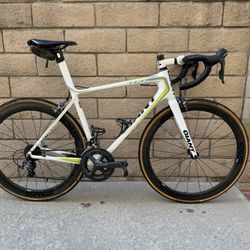 Giant TCR Advanced SL With Enve Wheels