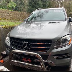 Mercedes Benz ML 350 - PART OUT 
