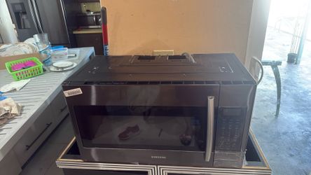 New Microwave With Grill To Cook 