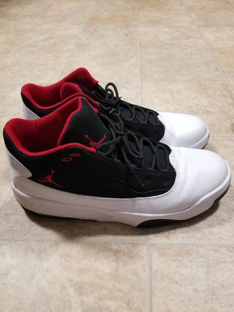 Men's Jordans
