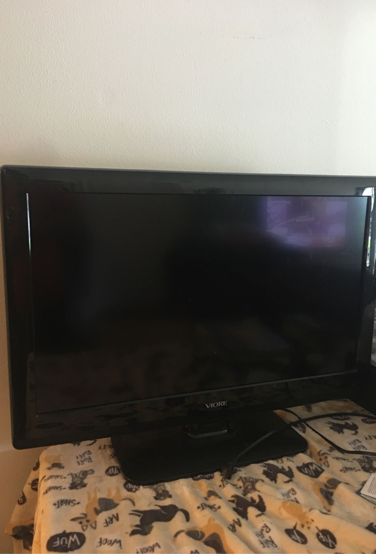 32 inch TV