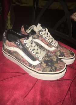 Girl’s sz12 Vans