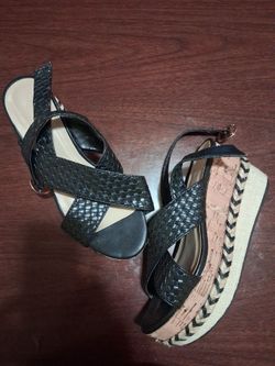 Wedge strap shoes
