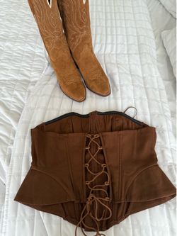 Brown corset