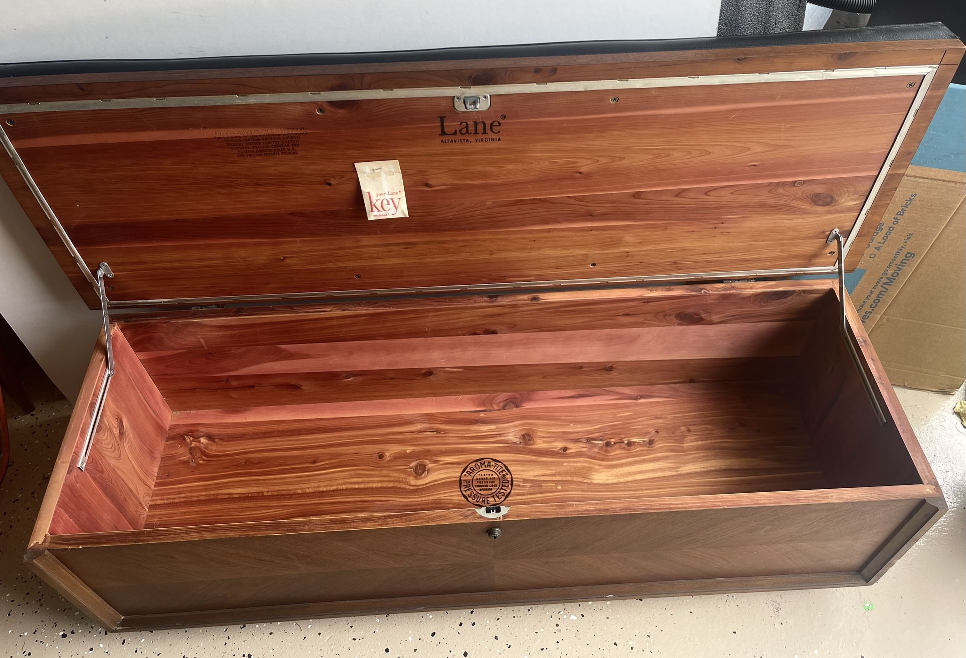 LANE Cedar Trunk with The Key