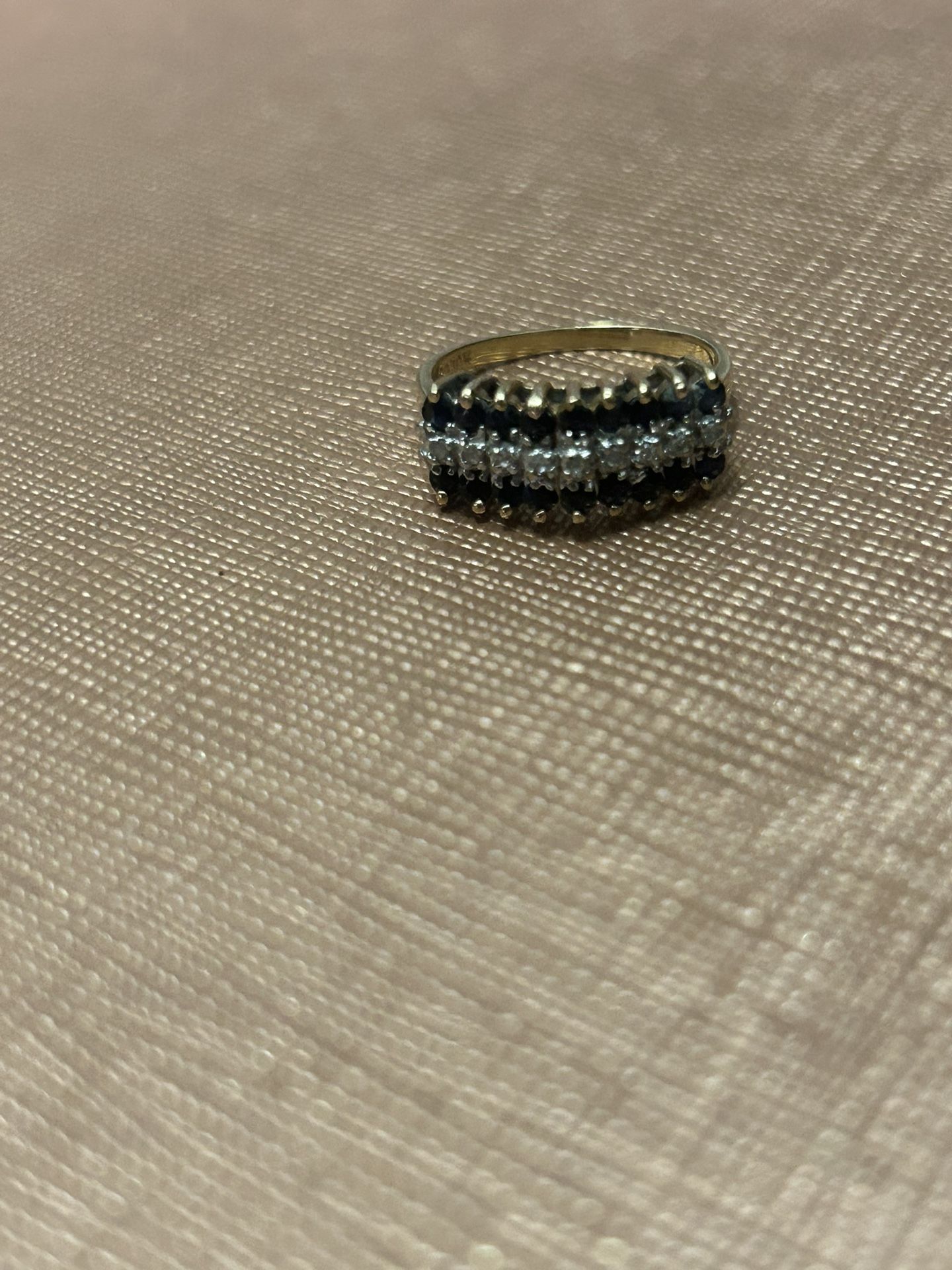 Womans Diamond / Sapphire Ring