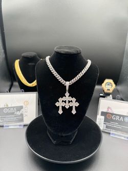 Moissanite VVS1 22” 8mm Cuban link with VVs Moissanite triple cross pendant
