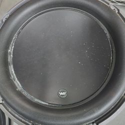 JL Audio 13W6V2D4 Sub, Works Flawlessly 