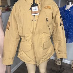 The North Face Expedition McMurdo Parka in Antelope Tan Coat
