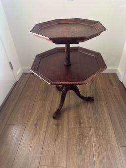 Dumbwaiter Table