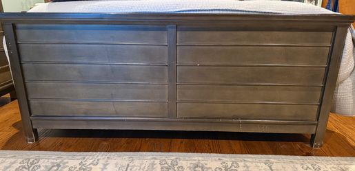 Bedroom set