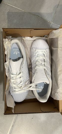 adidas x Disney girls Bambi Superstar Sneakers size  4