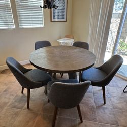 Round Wood Dining Table 