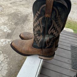 Ariat 