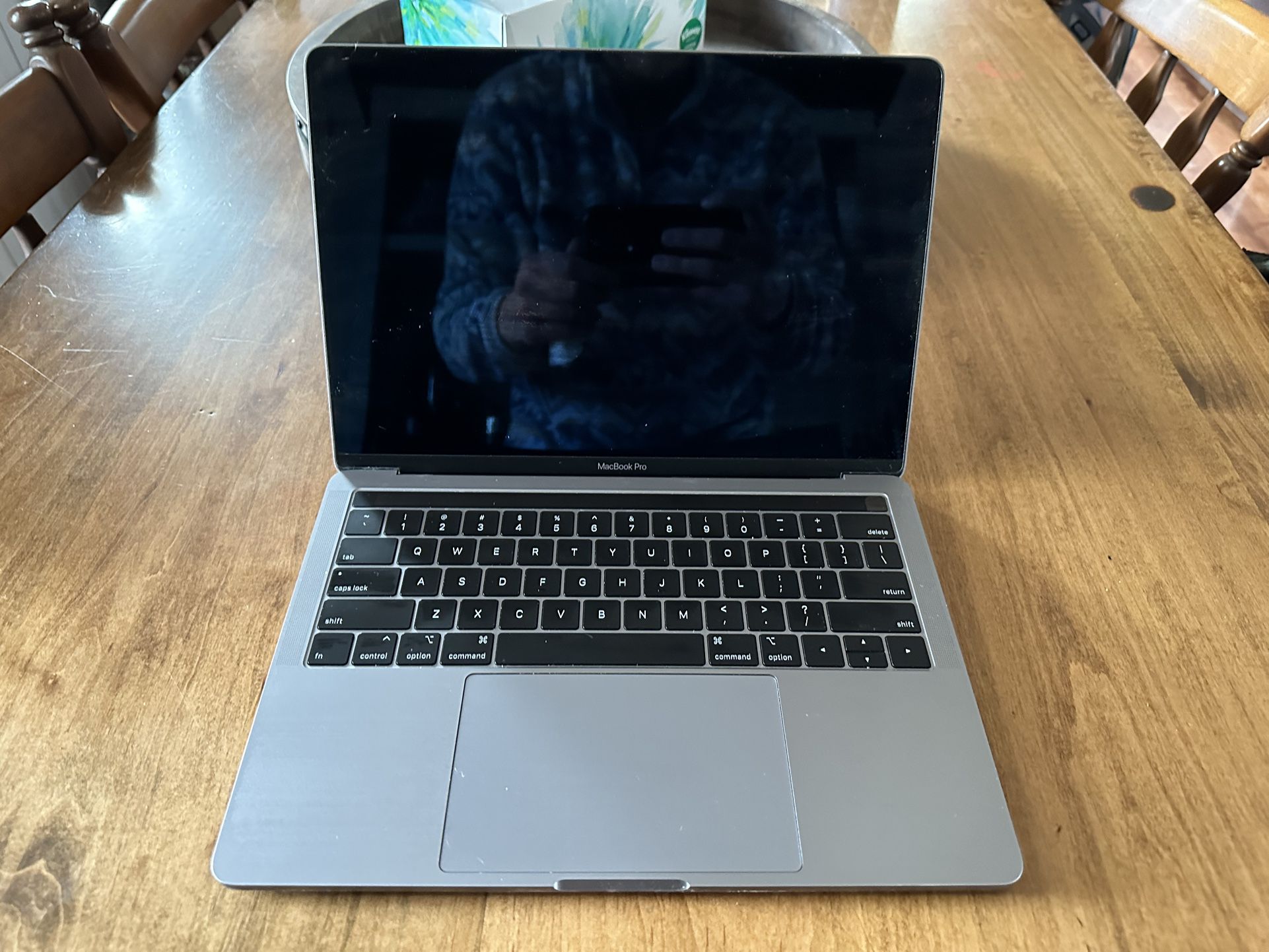 2018 13.3 Space Grey Macbook Pro with Retina Display and Touch Bar
