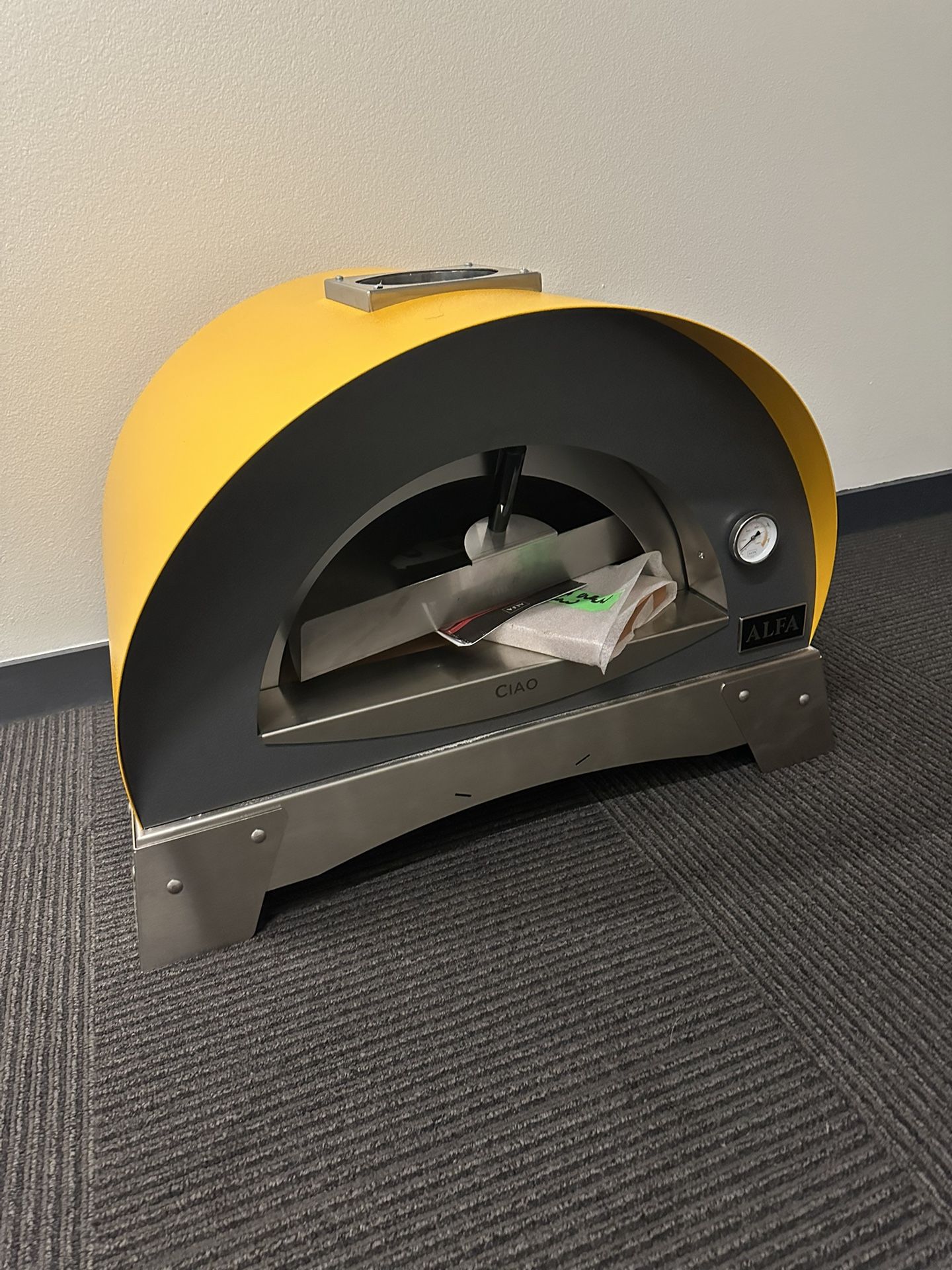 PIZZA OVEN BRAND NEW