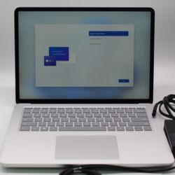 Microsoft Surface Studio 2 14.4" 1TB SSD 32GB Ram Intel i7 13th Gen RTX 4050 GPU