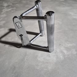 V Pulldown Attachment 