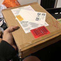 12in-40in TV mount- New in Box Amazon Brand