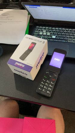 Alcatel Go Flip 3 Flip Phone