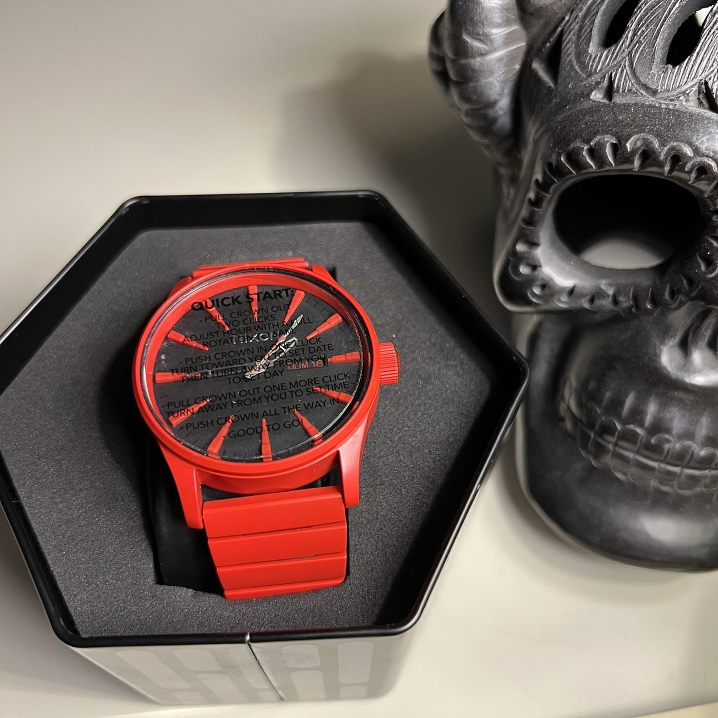 Nixon clearance sentry red