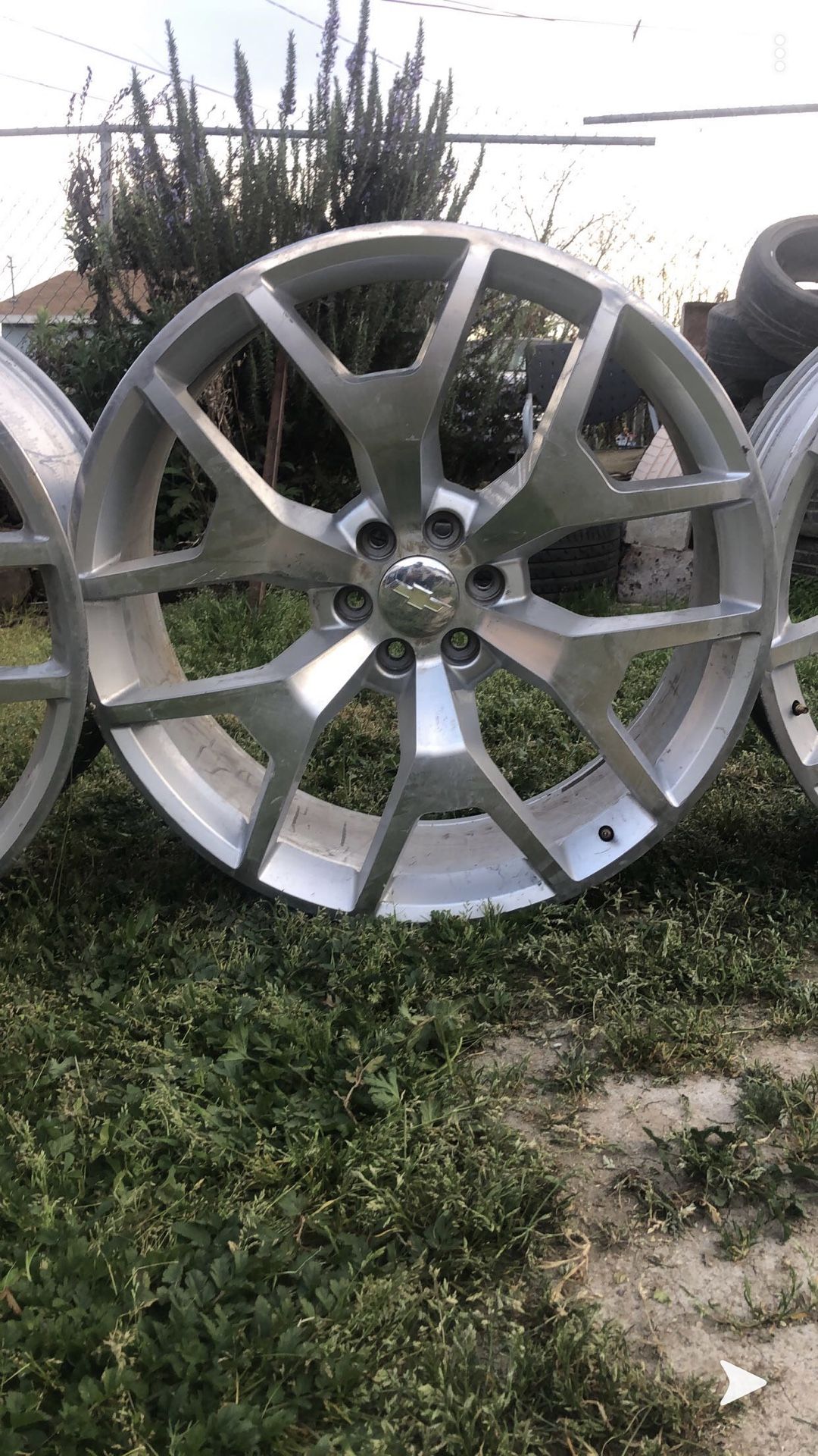 26s Chevrolet rims