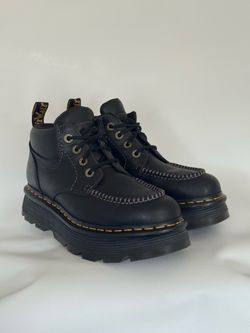 Dr Martens Zebzag Boots size 9 (Pick Up Only)