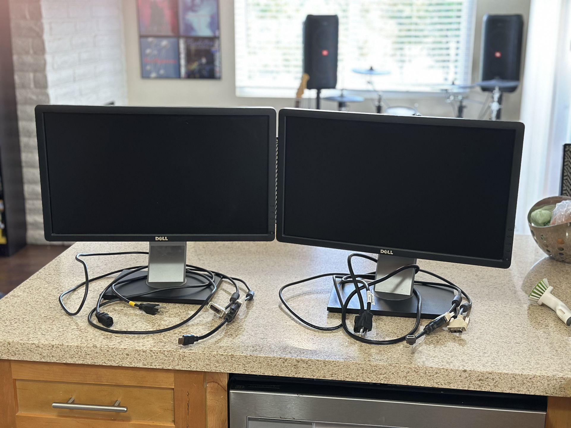 Matching dual Dell 22” Monitors - P2212Hb