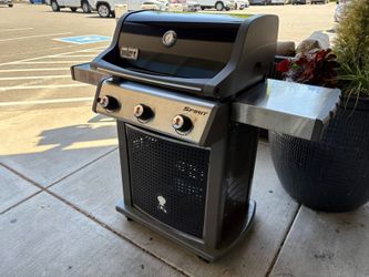 WEBER Spirit E-310 3 Burner Natural Gas Grill