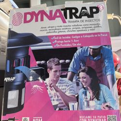 DynaTrap 3 DT1100 Insect Trap 1/2 Acre Coverage Black Outdoor  