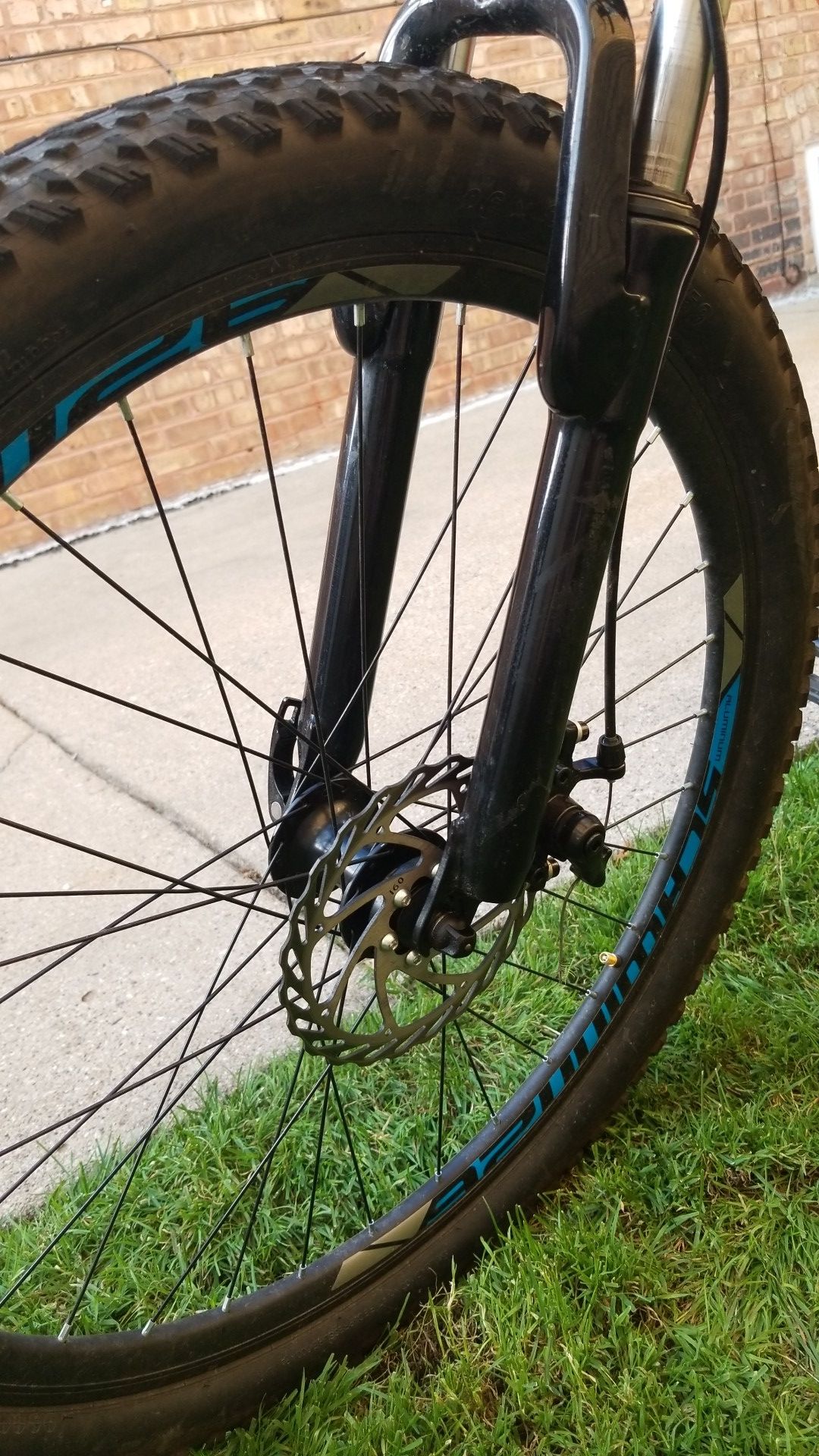 schwinn protocol mountain bike