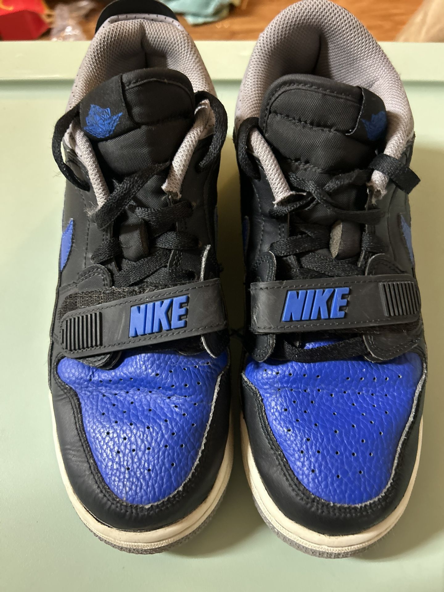 Nike Air Jordan legacy Size 7 Youth