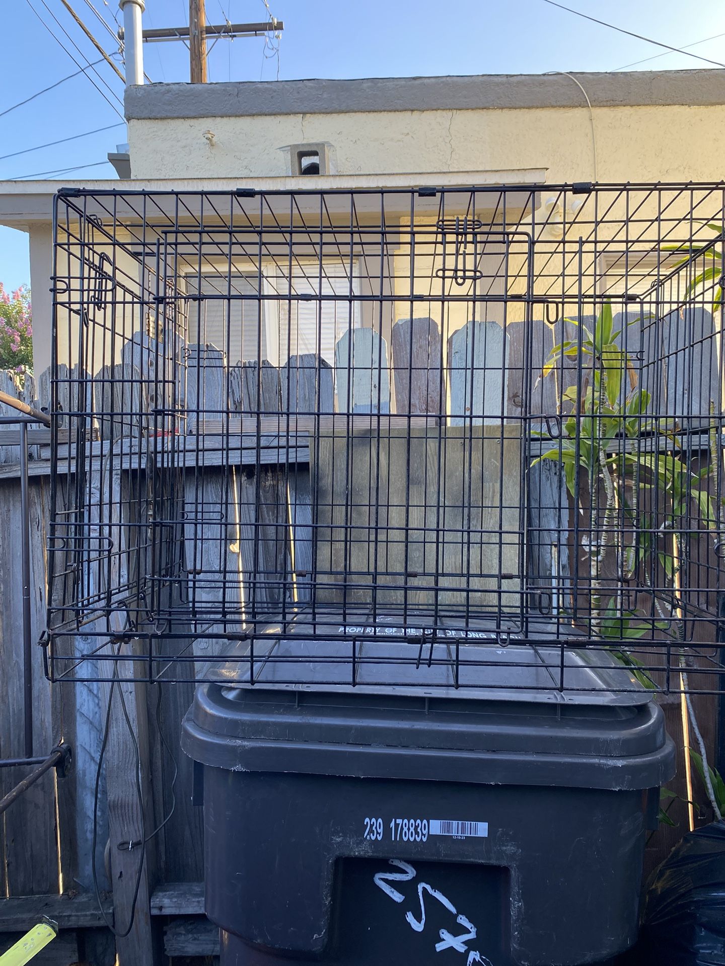 Pet Cage 31”X24”X22” Heavy Duty