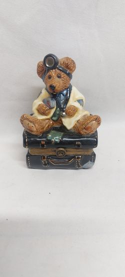 Boyds Bear Treasure Boxes - Dr. Harrison Griz MD, PHd, BUD Hing (3.5")-#392011