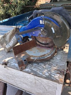 Bench top miter saw