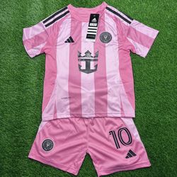 Inter Miami kids uniform Messi size 18 (4-5yrs) 