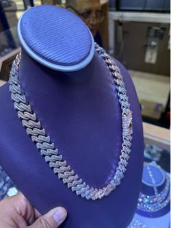 Lighting bolt set 355 grams 10k 55 carats vs diamonds natural