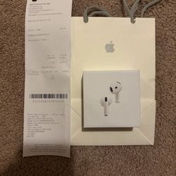 AirPods 4