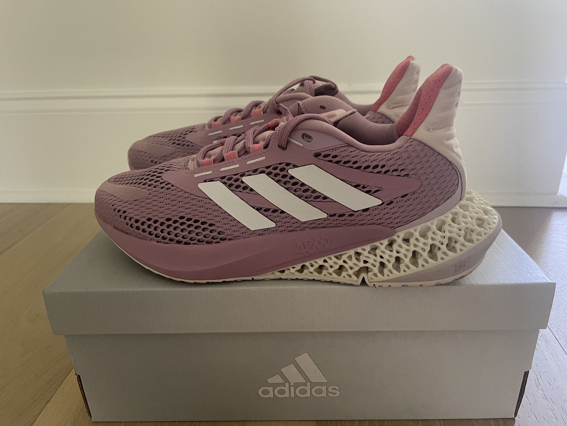 ADIDAS WOMEN'S RUNNING SHOES 4DFWD PULSE W. PINK. SIZE 8.