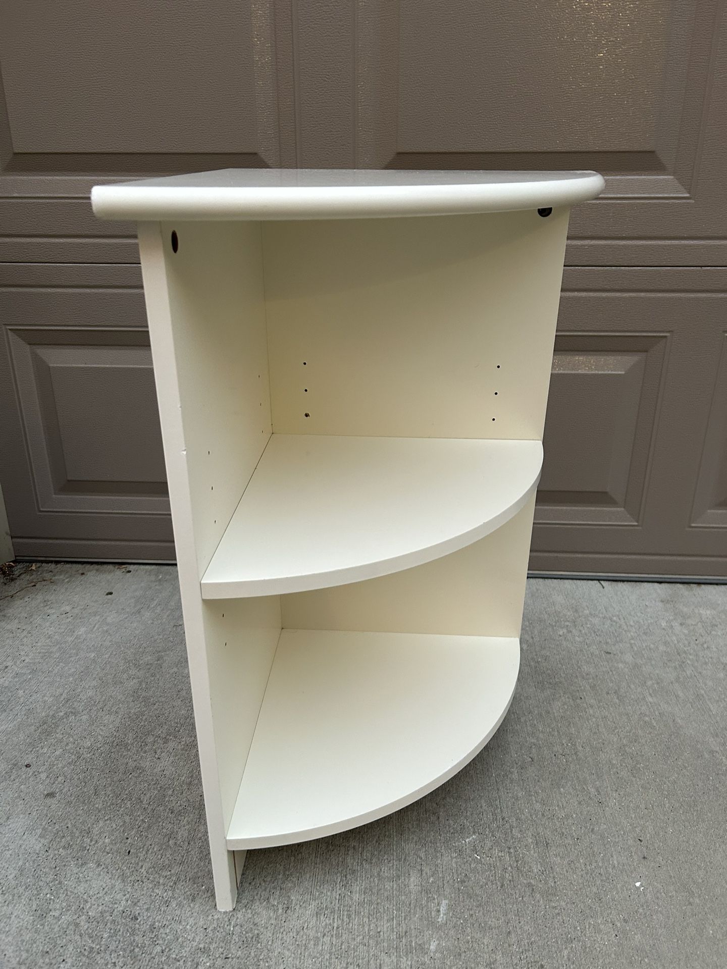 Corner Shelving 26"H