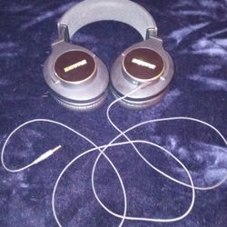 Shure Pro Headphones 