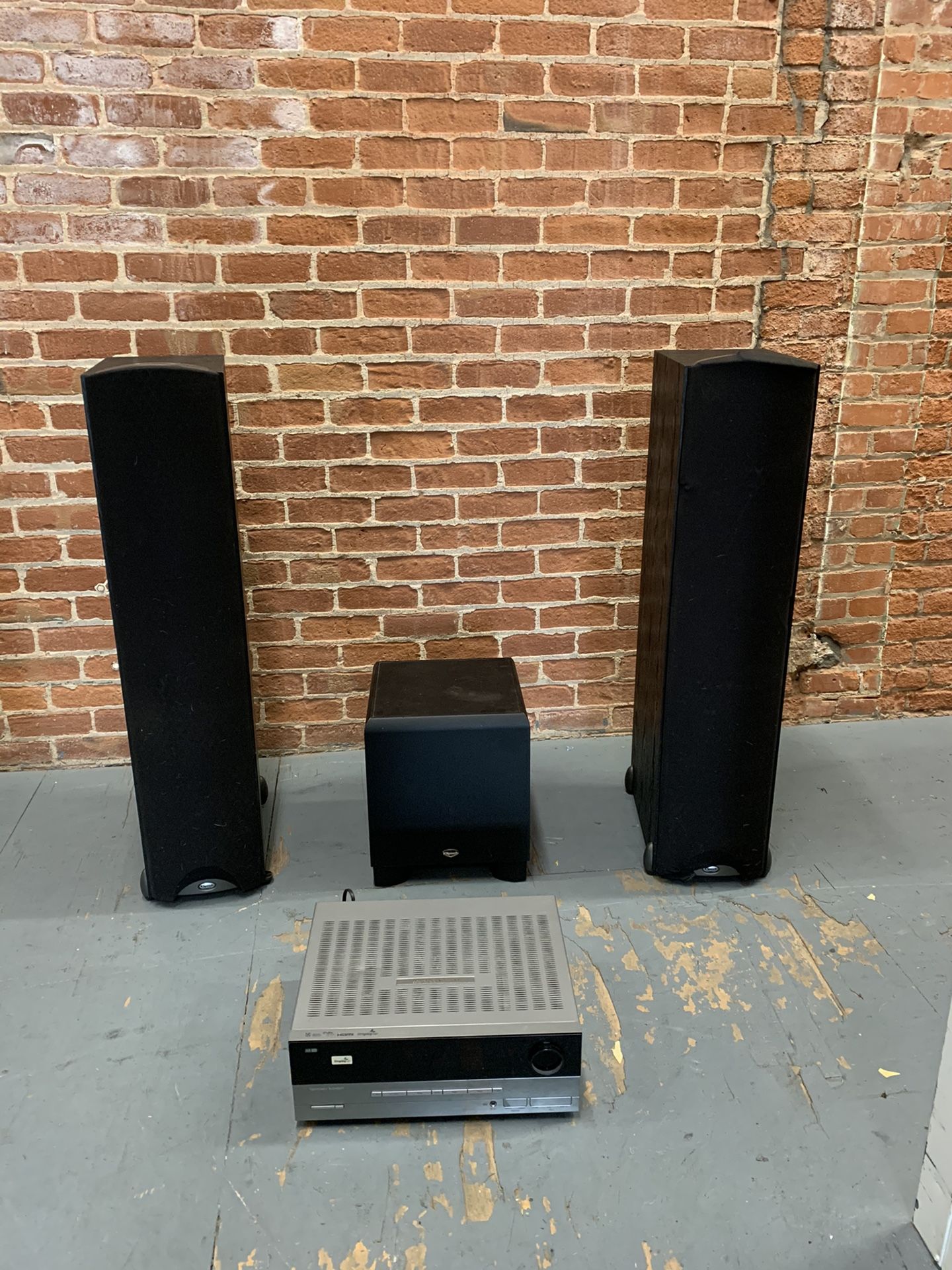 Complete Klipsch Stereo system