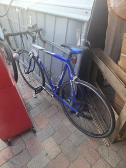 Aluminum road bicycle