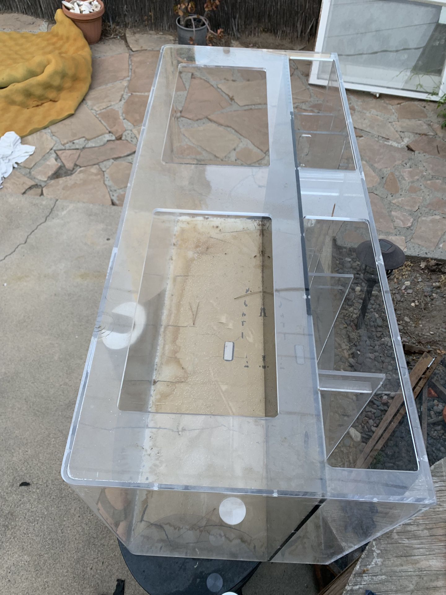 50 gallon acrylic all in one fish tank aquarium. Sump built in back. Crystal clear