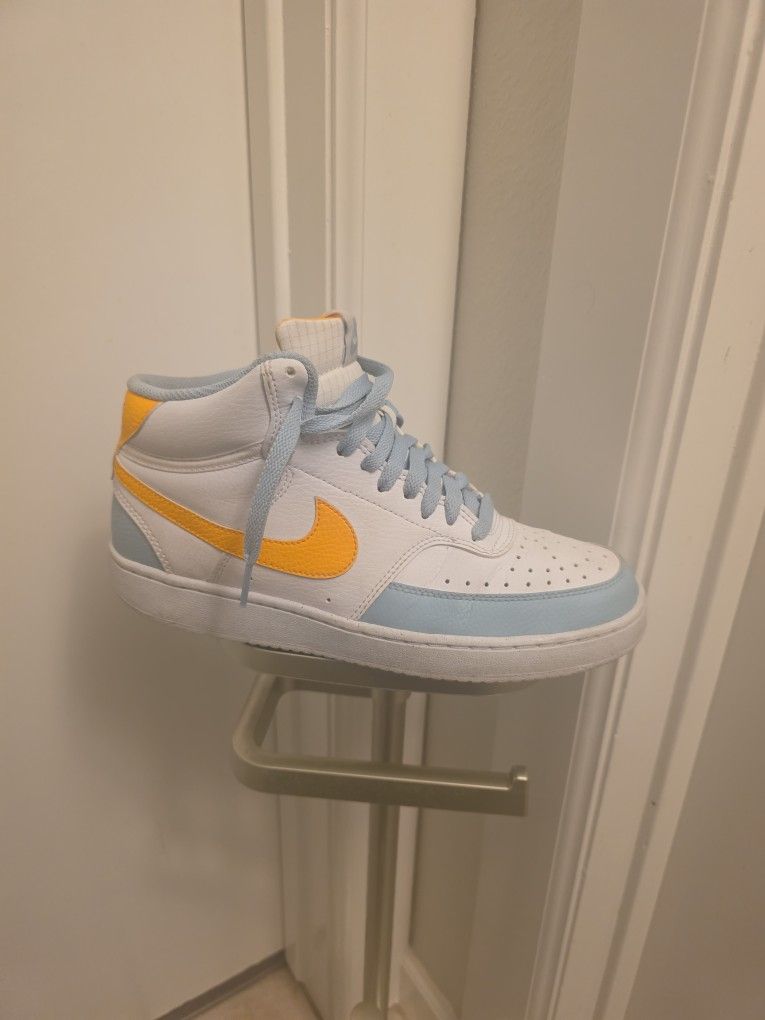Nike Oceanside Hightops