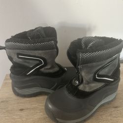 C-9 Champion Insulated Snow Boots Zip Up Pull On Unisex Youth