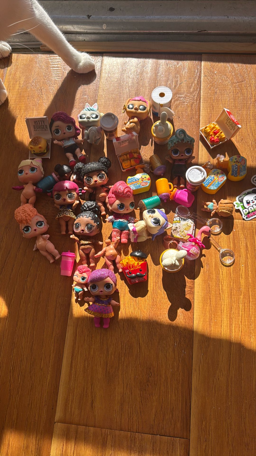 LOL Surprise dolls and mini brands