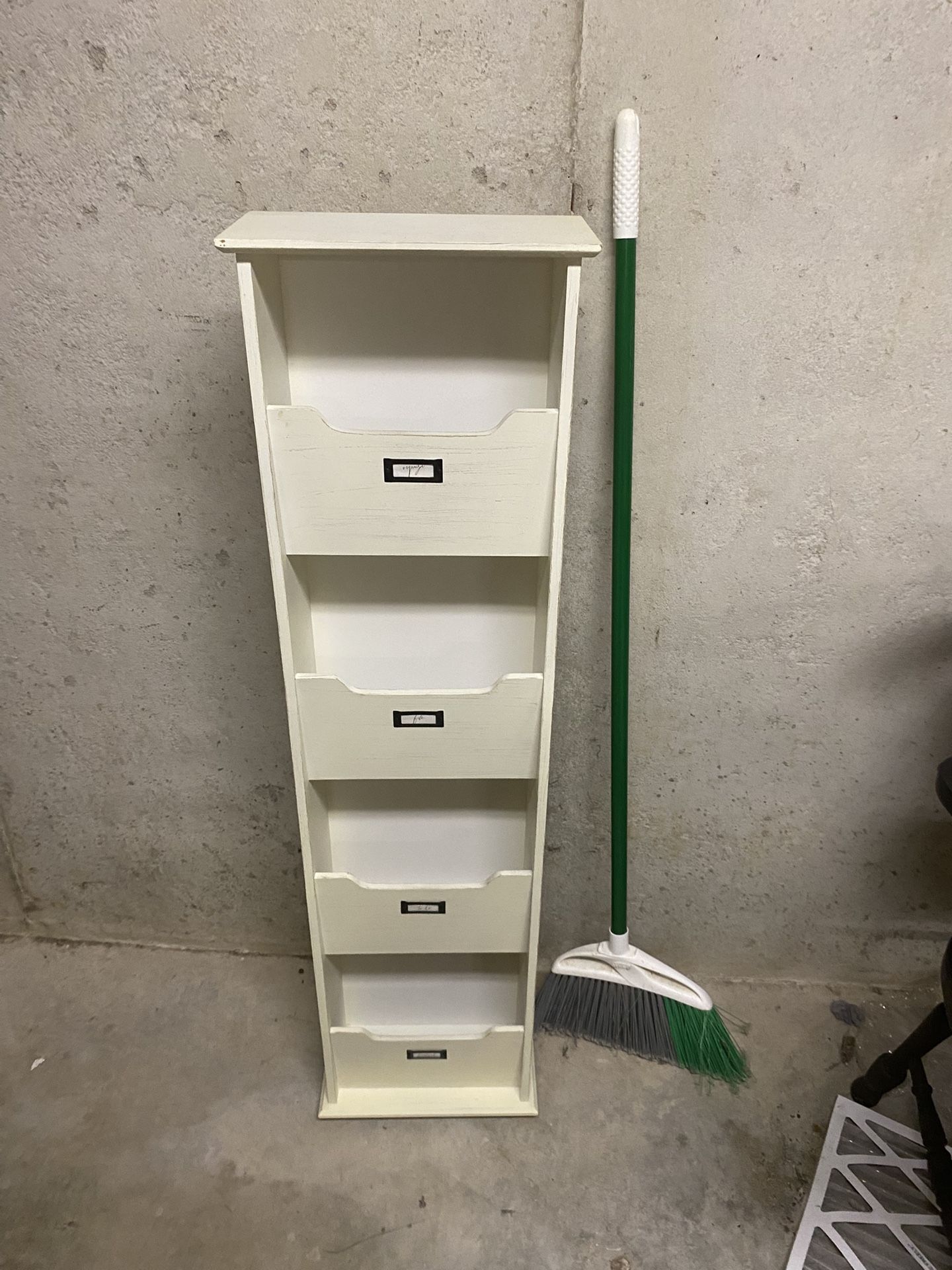 File Shelf