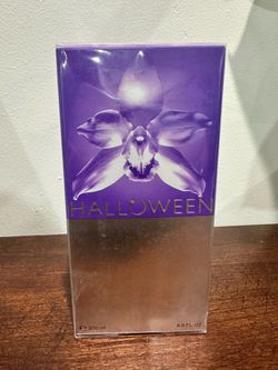 Halloween 6.8 huge bottle authentic !’