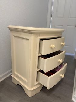 Cream Wood Nightstand with 3 Drawers